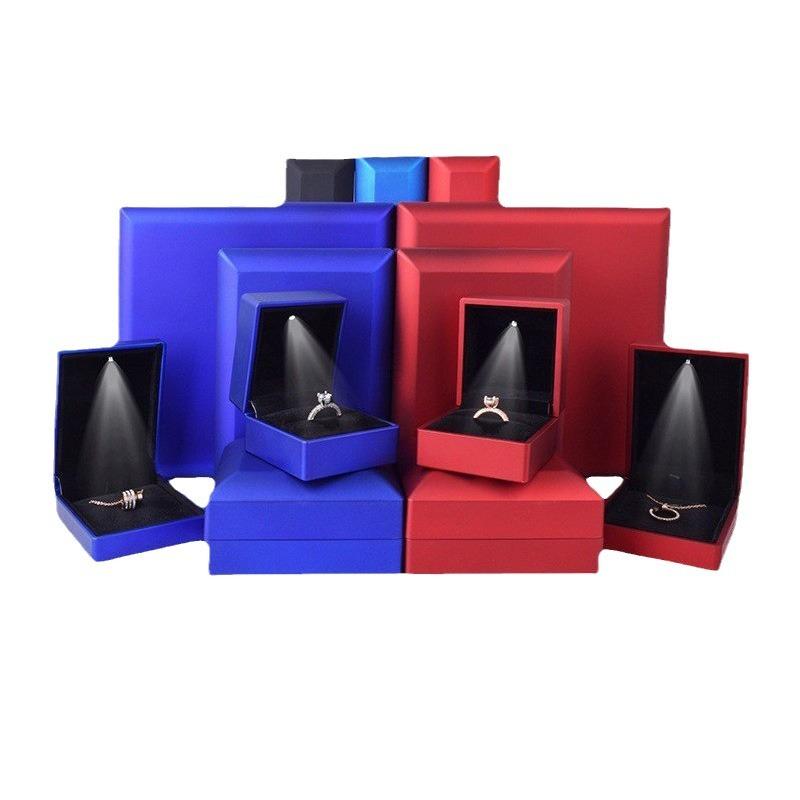Custom Necklace Packaging Romantic Necklace Box Silver Black Jewelry Packaging Chain Box Gold Jewelry Box for Jewelry Bracelet