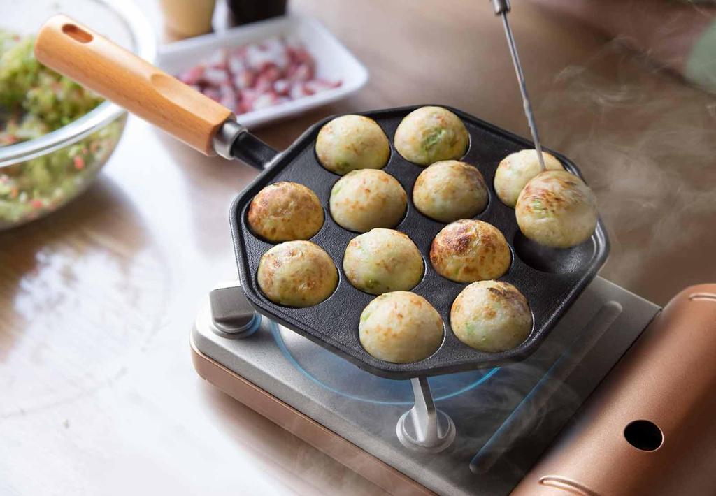 Ishigaki Iron Cast Takoyaki 12 Holes Wooden Handle 4456