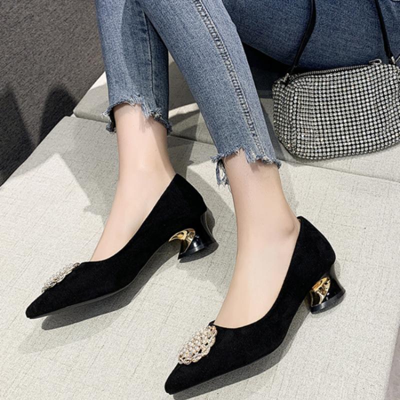 Fashion 2024 Women's Black Professional Pointed Toe Flats Rubber Upper Summer Season New Arrival High Heels Shoes for Fat Feet