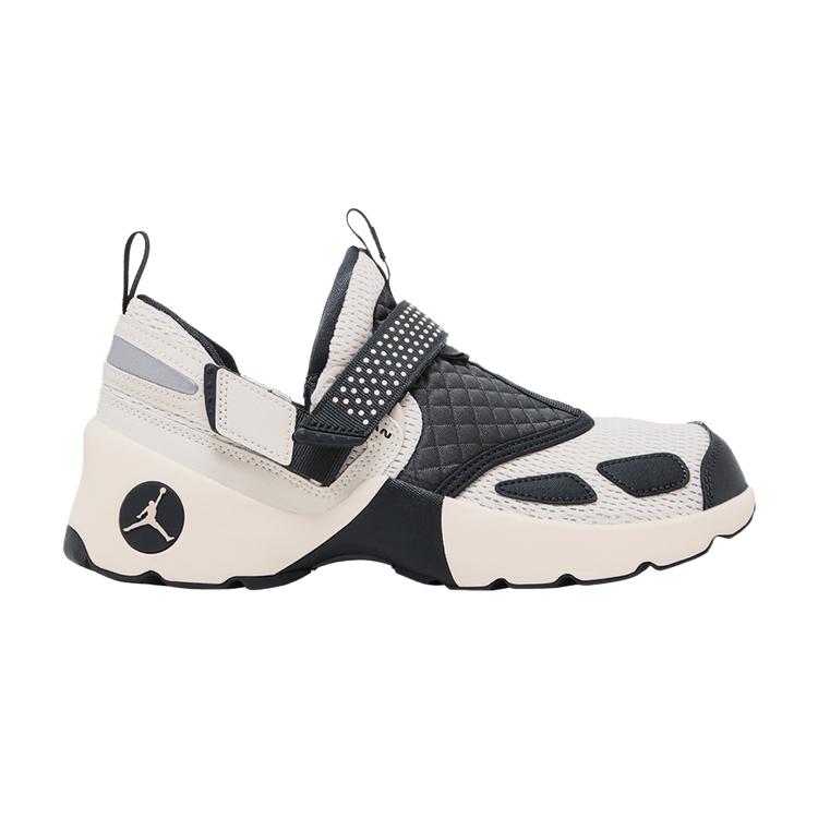Jordan Trunner LX Light Orewood Brown (Women s) 37.5