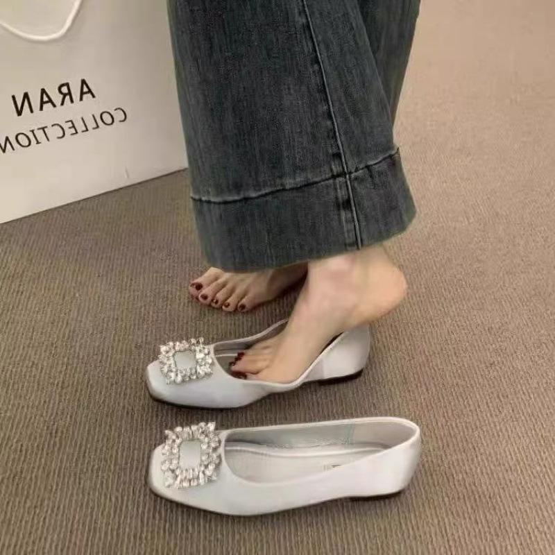 Single Shoes Women's Autumn Model 2025 New Model with Skirt Square Head Fairy Style Grandma Shoes One Pedal Flat Beanie Shoes Women