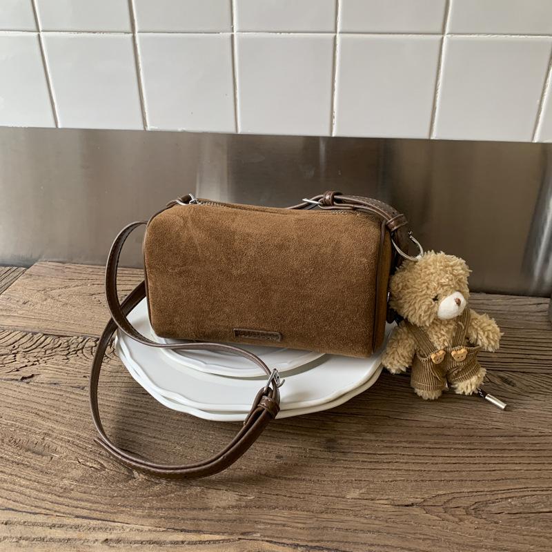 Autumn and winter high-end niche armpit bag new large-capacity pillow bag fashion matte messenger bag