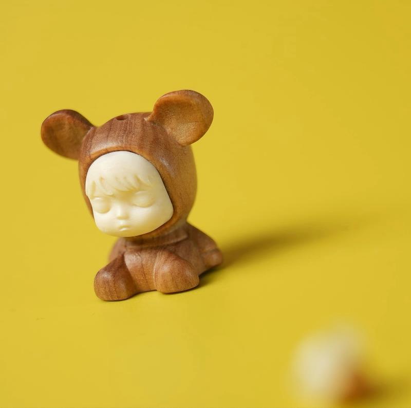 Mysore Sandalwood Inlaid Exquisite Chinese Ice Cream Lion & Bear Accessories