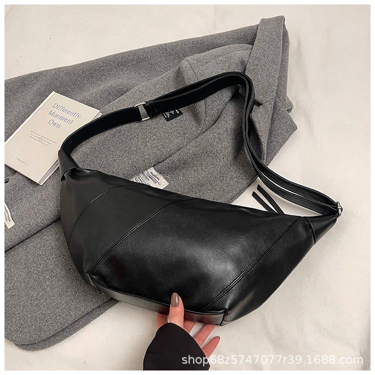 Large Capacity Bag 2025 New Casual Shoulder Messenger Bag Niche Retro Simple Foreign Style Fashion Commuter Dumpling Bag