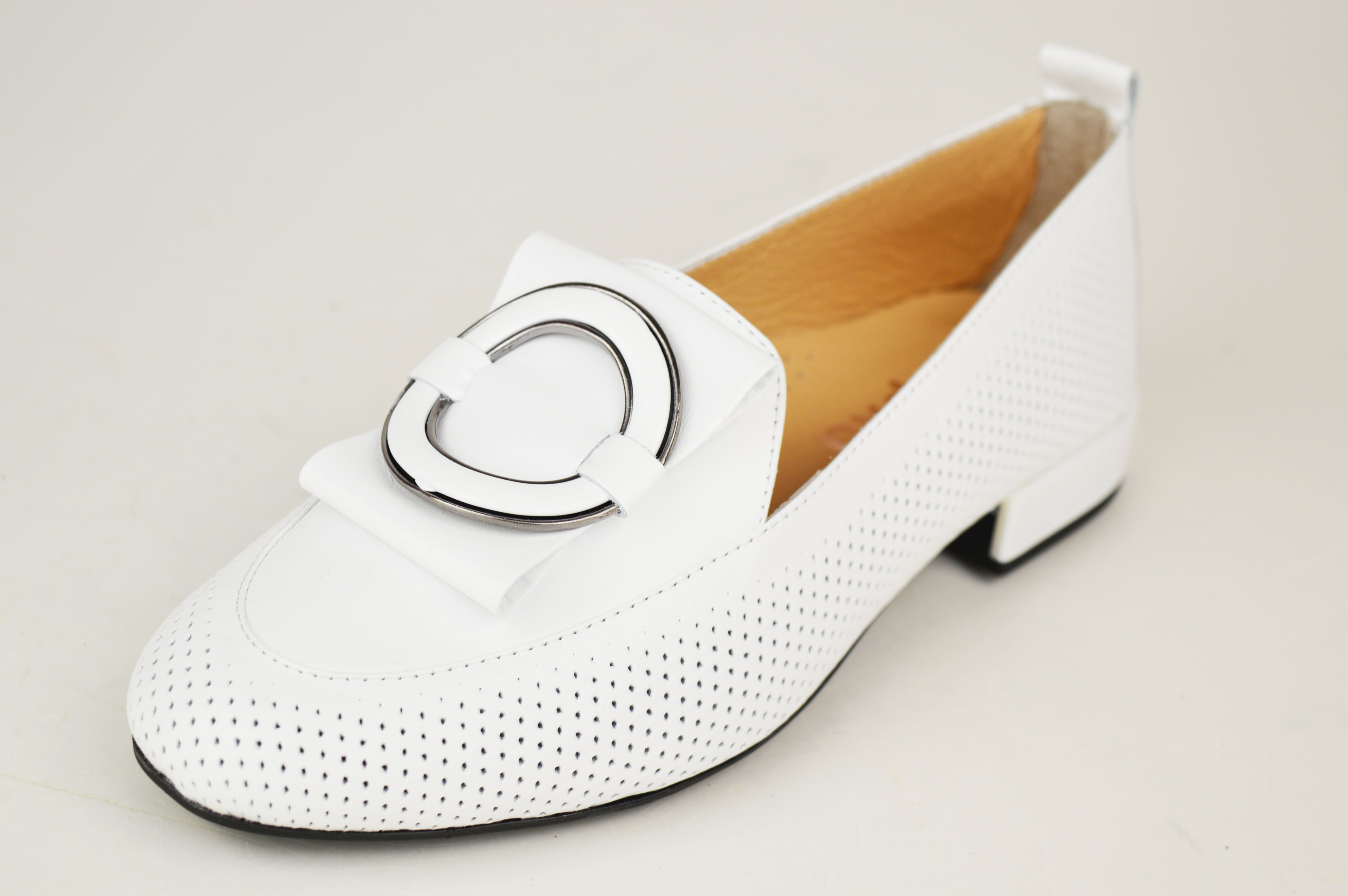 

Туфлі літні перфоровані Ripka 049112 36 36 білий