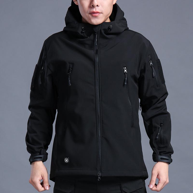 Men's Tactical Leopard Softshell Windbreaker: Waterproof and Windproof Outdoor Training Suit