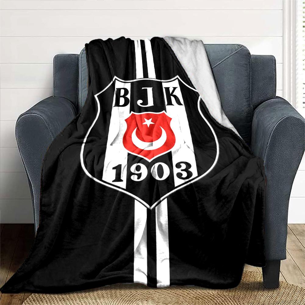 Football Club Emblem Stripe Print Flannel Throw Blanket, Sports Fan Soft Warm Blanket for Sofa Bed Couch Home Use