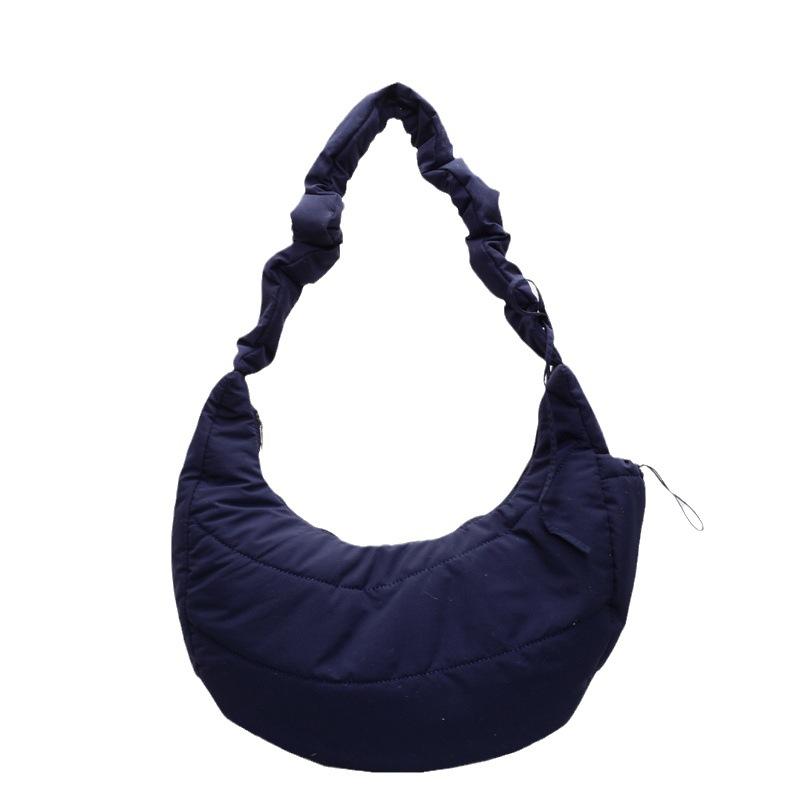 Winter Fashion Bag Women's 2025 New College Style Dumpling Bag Casual Large Capacity Shoulder Messenger Bag