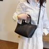 New simple casual fashion handbag bag female texture trend crossbody shoulder bag contrasting underarm bag