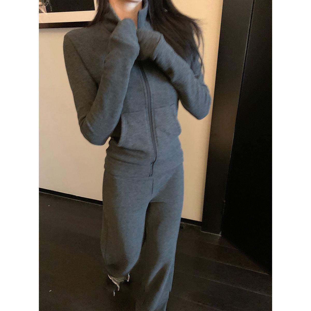 

Женский вязаный повседневный комплект в корейском стиле Осень/Зима 2025 со стойкой L 55kg-62.5kg