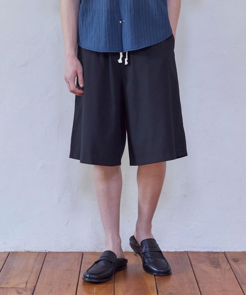 Centair Easy Wide Bermuda Pants_Black