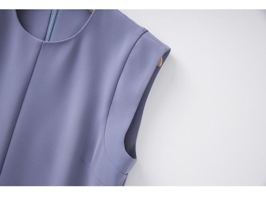 Elegant French Noblewoman Crescent Sleeve Waist-Cinched Mid-Length Dress for Women