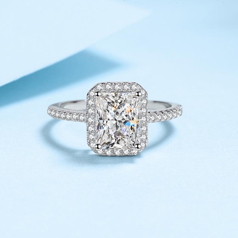 925 Sterling Silver Women's Irregular Rectangle Moissanite Ring, PT950 Gold-Plated, Light Luxury Niche Diamond Design.