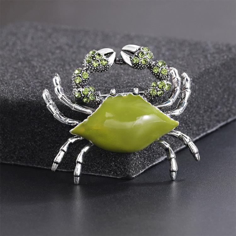Alloy Rhinestone Crab Shaped Brooch Pins for Women Fashion Badge Laple Pin Decorative Clothing Accessory Jewelry Gifts