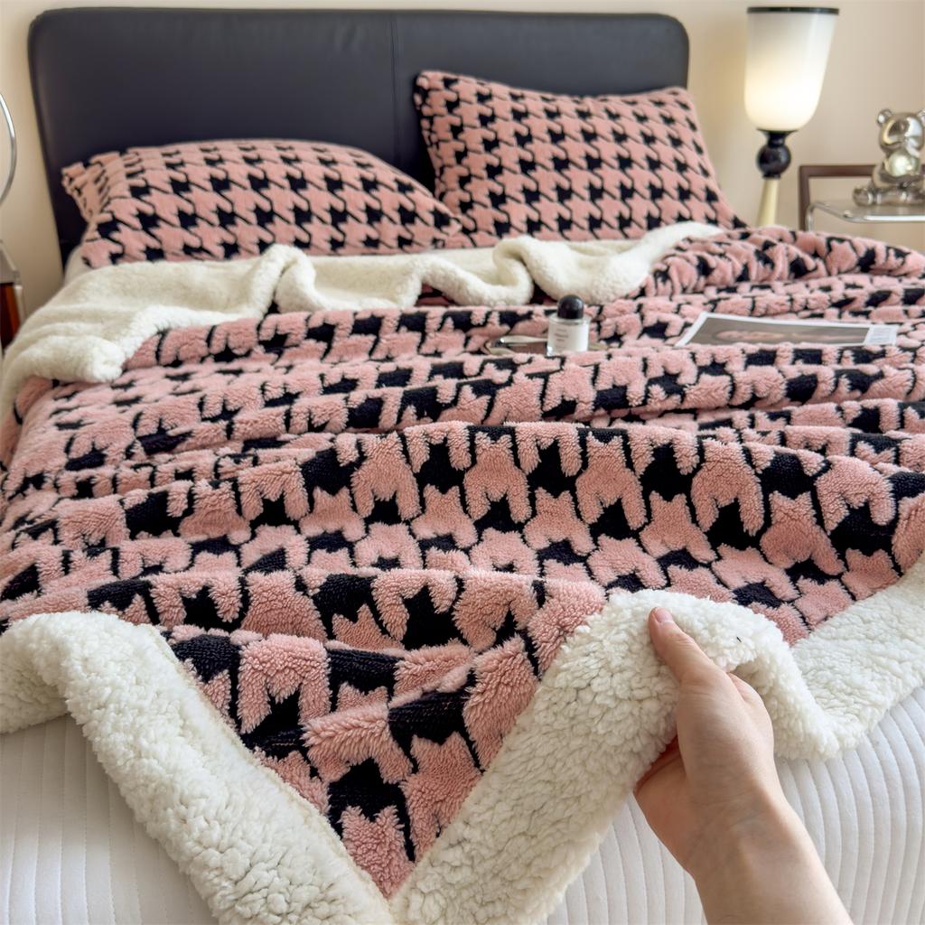 Houndstooth Pattern Fleece Blanket Set with Pillowcase Double Layer Thick Warm Artificial Wool Blankets for Bed Sofa Fall Winter