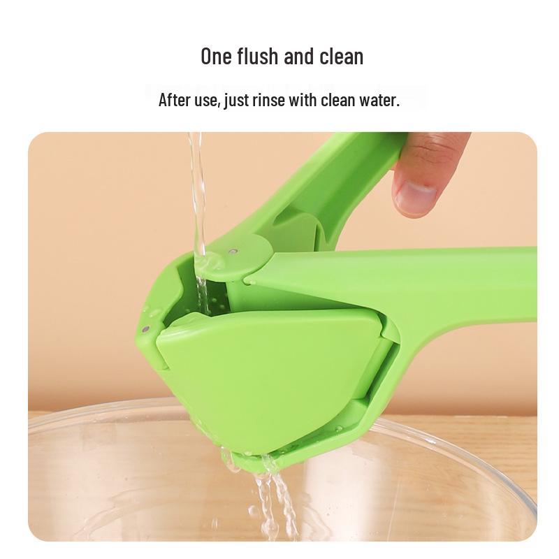 Compact Multi-Functional Manual Fruit Juicer and Pulp Separator