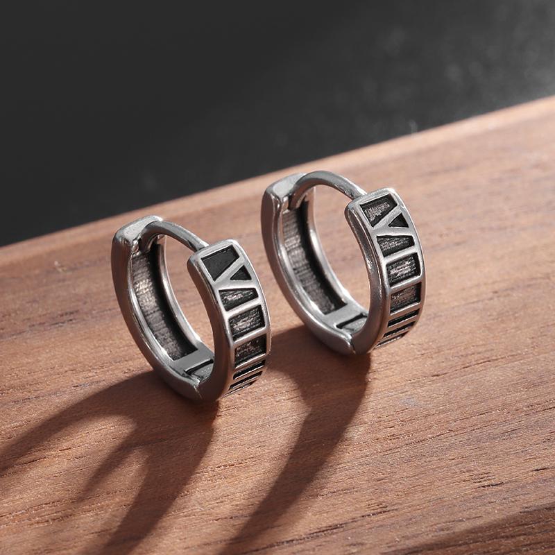 Retro Popular Hip-Hop Rock Roman Numeral Earrings Men Women Hypoallergenic Earrings Fashion Jewelry