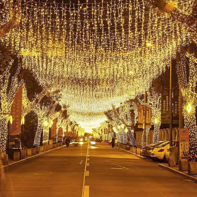 "Wodoodporna kurtyna LED z sopli lodu": Dekoracja Atmosfery Festiwalu Gwiazd"