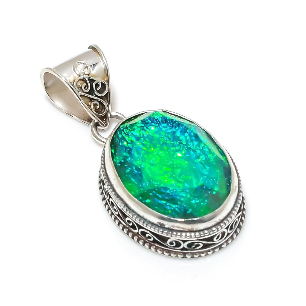 Fint grönt triplet opal ädelsten silverhänge i 925 sterlingsilver - Handgjord oval design, Vardagssmycke Vaddningsgåva