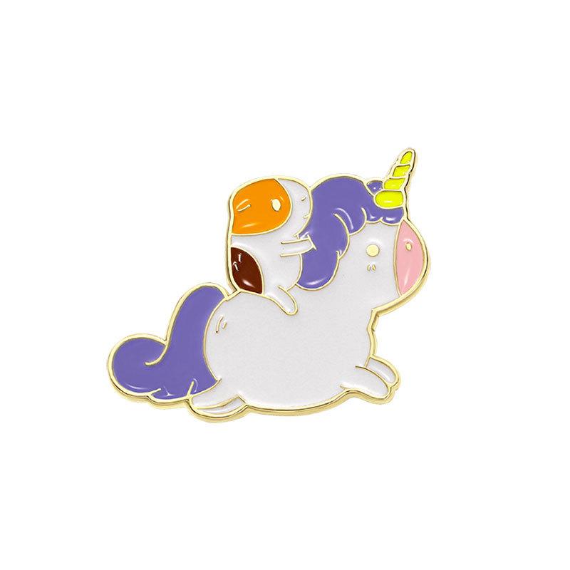 Cute little animal cartoon brooch cute guinea pig ride unicorn student schoolbag decoration