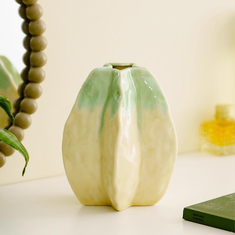 Nordic Ceramic Gradient Peach Shape Small Vase Home Dining Table Bedroom Living Room Decoration Narrow Mouth Floral Ornament 1Pc