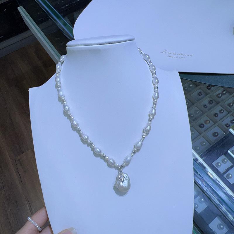 French Light Luxury Irregular Baroque Pearl Necklace