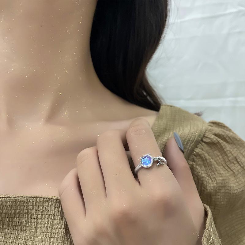 God Meowning Iridescent Månestein Kattunge Fiskehale Ring - Søt Bestie Qixi-gave
