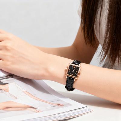 1 Stück – Modische und minimalistische Damen-Quadrat-Quarz-Armbanduhr, Retro High-End Römische Uhr