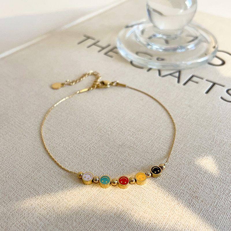 

Доступная роскошь Улыбающееся лицо Женский Нишевый дизайн Браслет из титановой стали