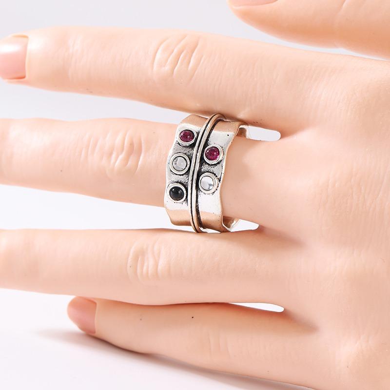 Vintage Inlaid Multicolored Stone Surround Women's Ring CopperColor Hand Carving Daily Wear Party Jewelry Anniversary Gift
