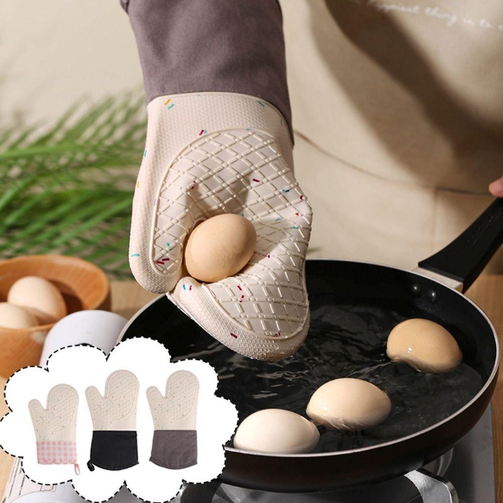 

with Quilted Liner Oven Mitt Non-slip Silicone Gloves Thickened Microwave Glove