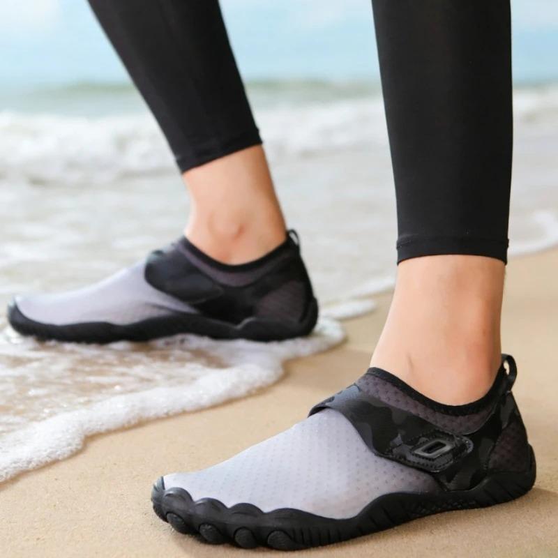 Women Water Sports Shoes Quick Dry Men's Aqua Shoes Barefoot Beach Walking Wading Shoes River Trekking Wading Sneakers