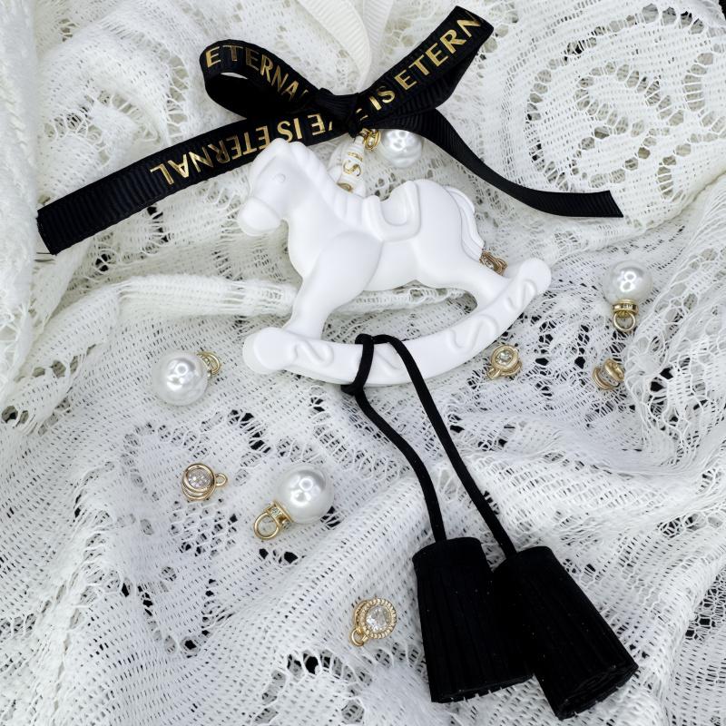 1pcLittle Pony Car Air Freshener Hanging Decoration Bathroom Bedroom Wardrobe Aromatherapy Plaster Pendant Diffuser Stone Hangin