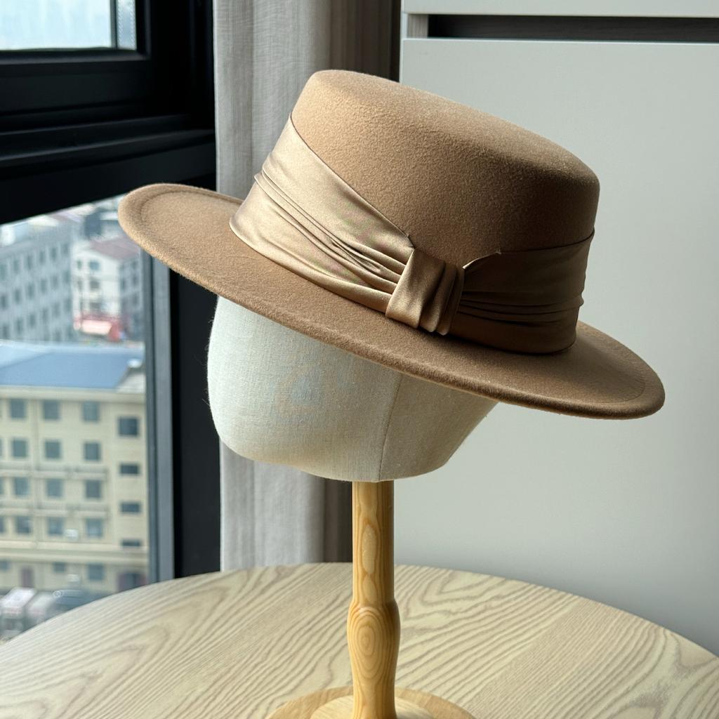 Ny Fransk Elegant Rosett Hatt Dam Vinter Brittisk Retro Ullfilt Hatt Trendig och Mångsidig Ull Jazzhatt