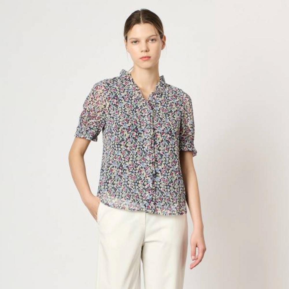 BCBG Printed V Neck Blouse B4m5b438