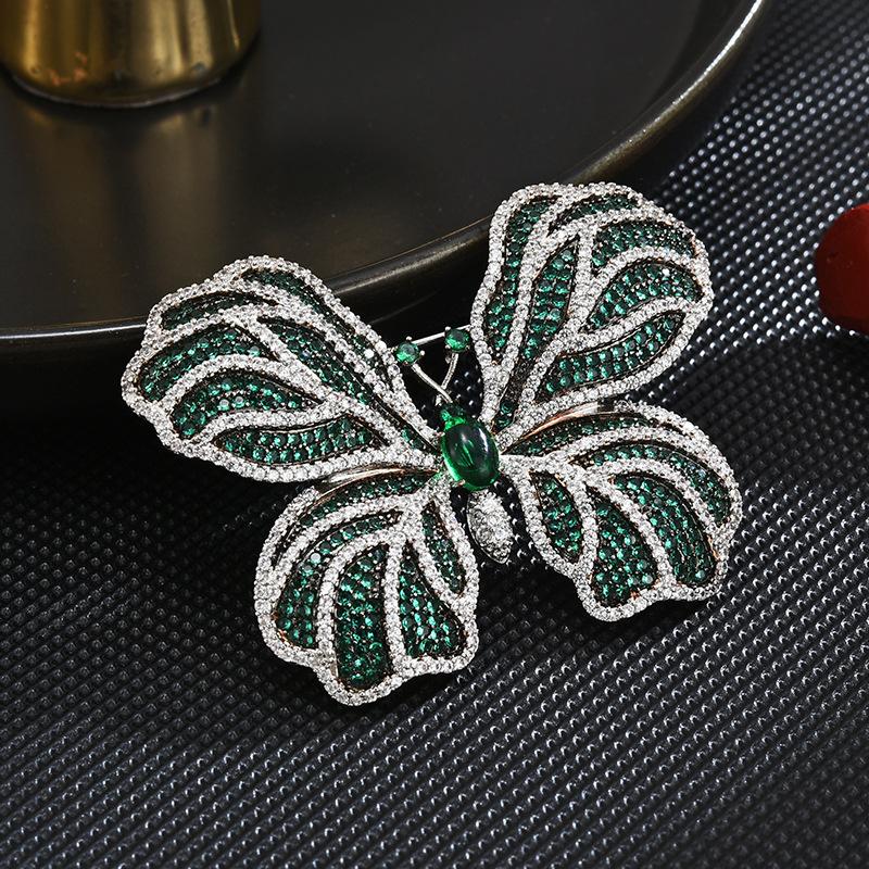 

Медь Микро Инкрустация Кубическим Цирконием Зеленая Брошь Бабочка Аксессуары Праздничные Подарки