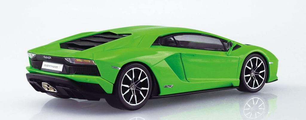 Aoshima Bunka Kyozai The Snap Kit Series Lamborghini Aventador S Pearl Green Plastic Model 1/32 Pre-Colored 12-D