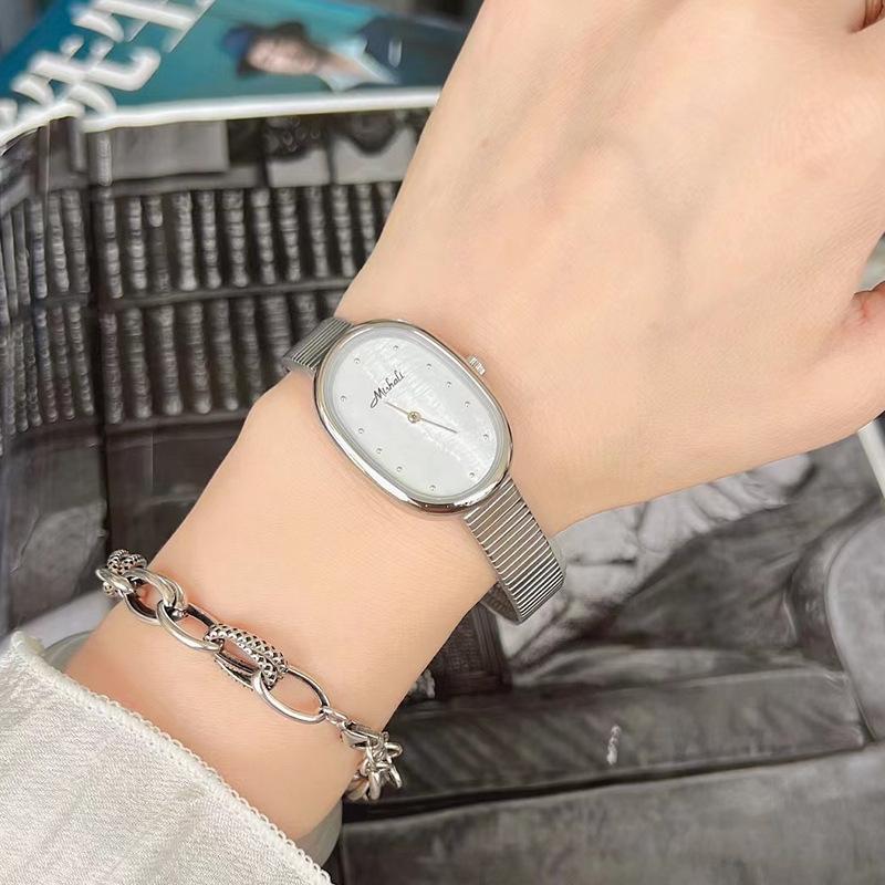 Explosive Oval High-End Sense Fashion Medieval Atmosphere Simple Bamboo Belt Women S Watch