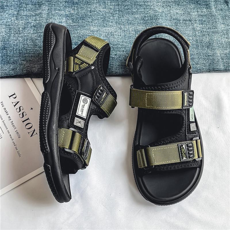 Sandals Men's New Summer Breathable Driving Sports and Leisure Beach Shoes Non-slip and Wear-resistant Light and Comfortable Slippers