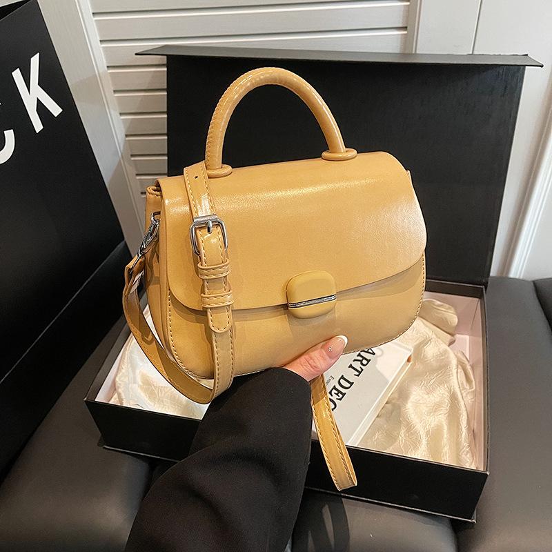 Small Bag Women's New Fashion Shoulder Bag Commuter Messenger Small Square Bag