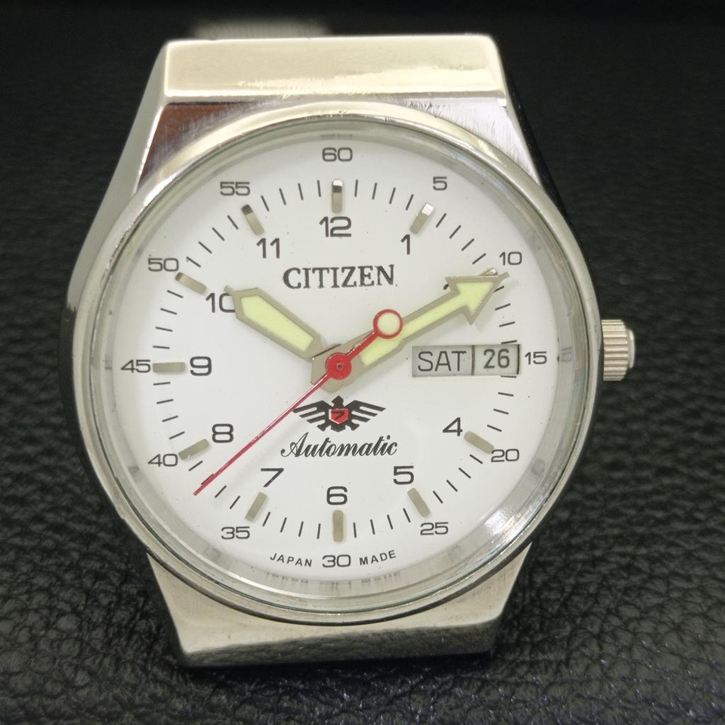 JAPAN MENS VINTAGE CITIZEN AUTOMATIC 8200 WHITE COLOR DIAL WATCH a500284-2 R151b-a500284