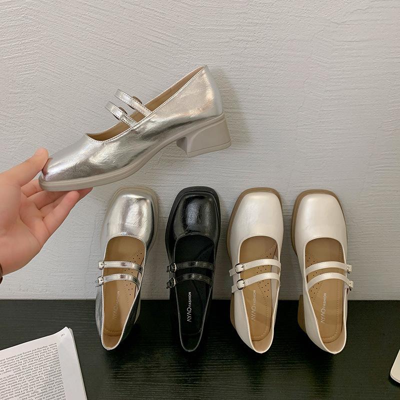 French silver single shoes women's summer 2025 new with skirt beautiful not tired feet square head thick heel Mary Jane small leather shoes