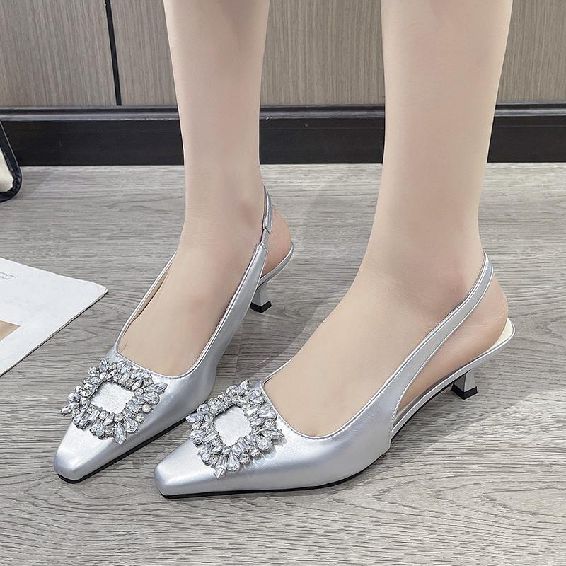 

Мода 2024 Лето Новые Водные Алмазные Босоножки Baotou Женские Туфли с Задним Ремешком Низкий Тонкий Каблук Остроносые Одиночные Женские Босоножки 36 серебряный