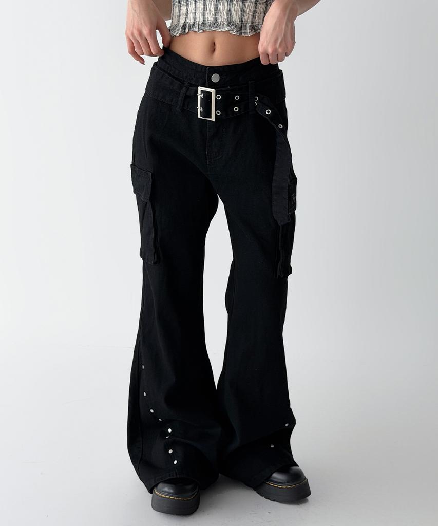 THE GREEN LAB Studded Belt Bootcut Cargo Pants [Black]