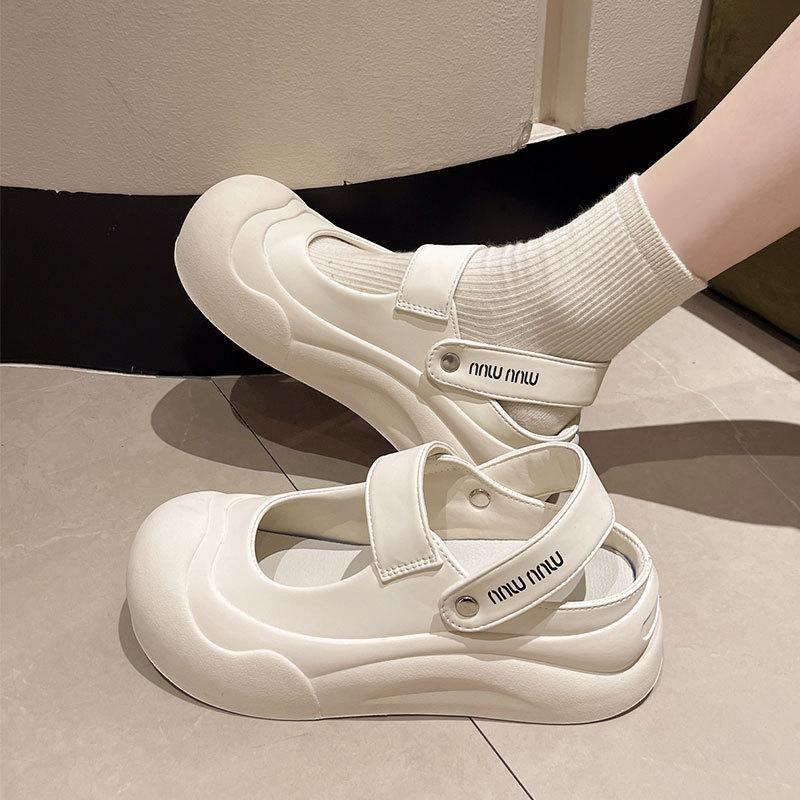 Ugly cute slippers women's summer wear cute 2025 new niche student sports Mary Jane bag head sandals hole shoes