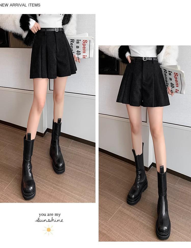 Women's High-Waist Corduroy A-Line Pleated Skirt: Retro, Simple, Versatile, Anti-Exposure Design for Autumn.