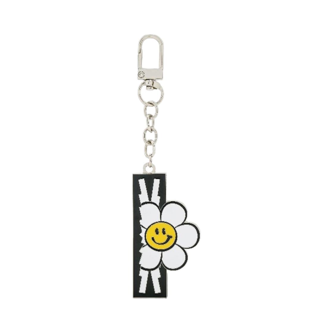 LE SSERAFIM x Wiggle Wiggle Metal Keyring ONE SIZE