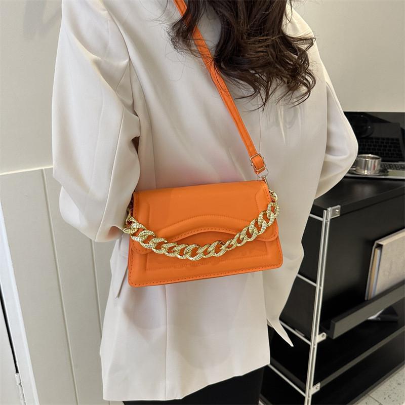 Stylish Autumn New Small Square Shoulder Bag In Vintage Design For Trendy Use