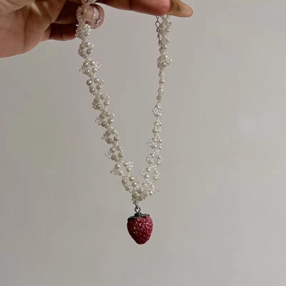 Sweet Pearl Necklace Double-layered Y2k Necklace Lovely Strawberry Pendant Jewelry Accessories