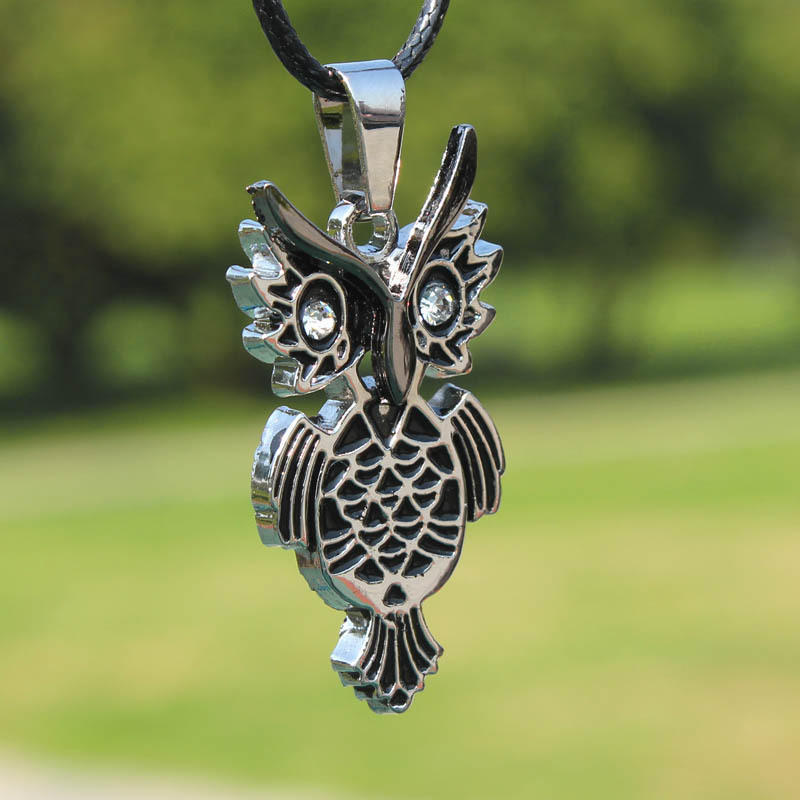 JMXD Vintage Sued-Leather Short Sweater Chain Retro Velvet Collar Necklace Statement Fashion Accessory for Women